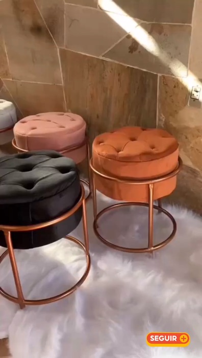 Banqueta Puff Veludo Redondo Com Espuma D28 / Suporta até 150kg #banqueta #puff #veludo #cores #redondo #espuma #quarto #decor