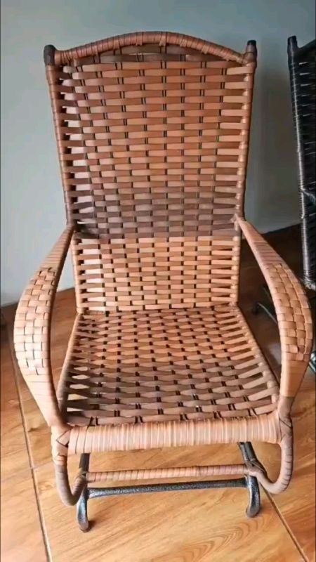 Cadeira de balanço de luxo para área externa ou interna com 2 ou 4 molas #cadeira #balanço #casa #varanda #sala