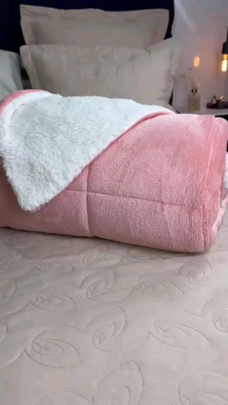 Quentinho e elegante 🛏️💫 Coberdom Sherpa ideal pra noites frias ❄️💛 #InvernoEstiloso #CasaEConforto #CobertorFelpudo #AchadinhosShopee #HomeStyle