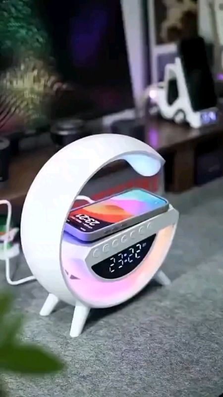 #Costure com vitordecamargo.. Luminária RGB Caixa Som G-Speaker Carregador de Indução , Relógio #Luminária #Relógio #Som