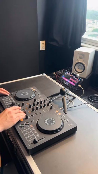 Controladora DJ mixer #CONTROLADORADJ #controladoradjmixer #controladora #dj #mixer #musica #musicaeletronica #pioneer #funk #remix #som #pancadao