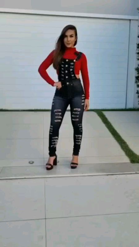 macacão Black Studio jeans c rasgos fem c strech