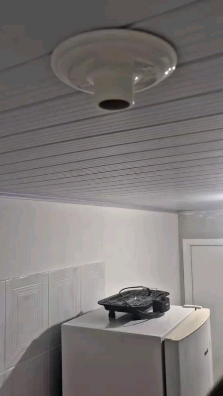 #cameralampada  #SegurancaResidencial #CasaProtegida #Monitoramento24h #CameraWifi #VigilanciaInteligente #SegurancaEmCasa #InstalacaoFacil #camara