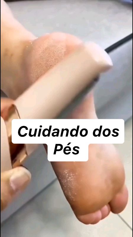 Lixador de pé elétrico, esfolia e ajuda a tratar do calo #lixador #pes #lixadoreletrico #SPADOSPES #autocuidado #viral #shopee