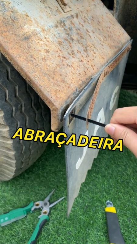 abraçadeira T com fechamento prático com fivela #abraçadeira #carro #veículo #reparo