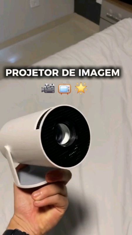 projetor de imagem na parede #projetor #projetordeimagem #projetordeparede #imagem #projetorportátil #cinema #utilidade #diversão #lazer #filme #serie