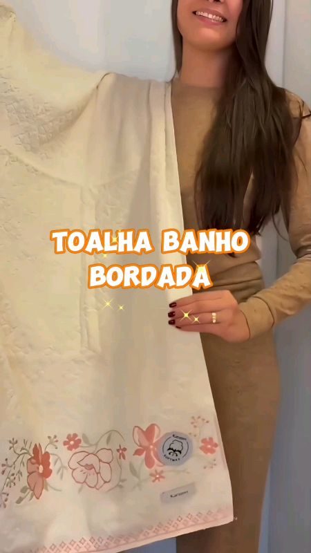 Toalha de Banho Grande e Grossa #toalhadebanho #toalhabanhogrande #toalhaalgodao #toalhabanheiro #toalhabanhobordada #enxoval #banho #toalhafelpuda