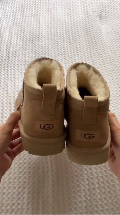 O boots queridinho das gringas ✨🍂#UGG #uggboots #uggshoes #Boots #shoes #acheinashopee #ShopeeVideo #fy #viral #fyp #gringa #Fall #importado #foryou