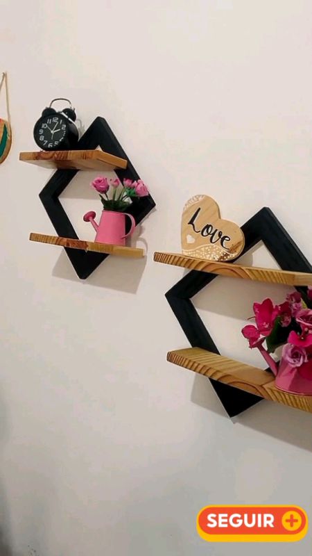 Quadro Decorativo com Prateleira em Pinus Nicho Duplo com Moldura #quadrodecorativo #prateleiradecorativa #nichoduplo #decoracaocasa #decoracaointerio