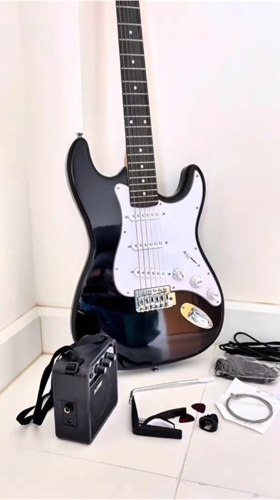 ￼Guitarra Elétrica Stratocaster Konig 6 Cordas P10 para o amplificador. #guitarra #guitarraeletrica #stratocaster #Konig #6cordas #viral #Promo #ofert
