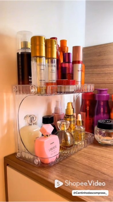Organizador Prateleira de 2 andares 😍 #organizador #organizadordecosmeticos #organizadordeperfume #OrganizadorDePenteadeira #prateleiraorganizadora