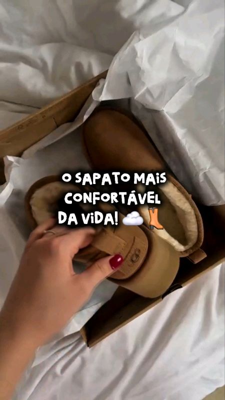 Parecem abraços nos pés! Bota estilo Ugg super quentinha e estilosa. Deixa o look cozy e lindo. Qualidade impecável! 💖 #moda #inverno #lookshopee