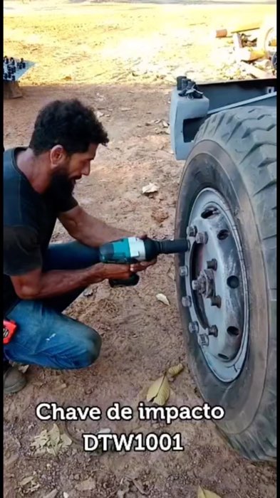 ￼Chave De Impacto Dtw1001 Makita Com maleta Carregdor E Bateria #makita #chavedeimpacto #maleta #furadeira