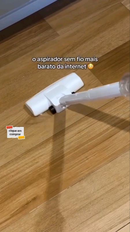 Aspirador de pó sem fio recarregável. #aspiradorsemfio #aspiradordeporecarregavel #aspiradordomestico #casa