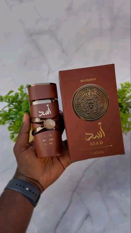 Lattafa Asad Bourbon 100ml EDP Masculino #perfumearabe #asadbourbon
